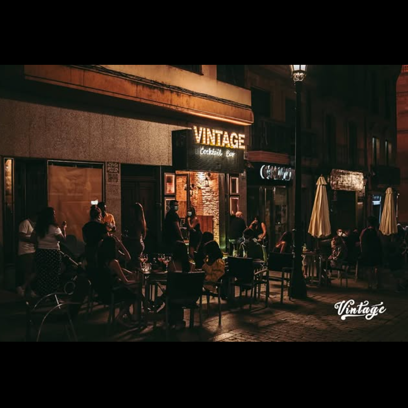 Vintage Cocktail Bar