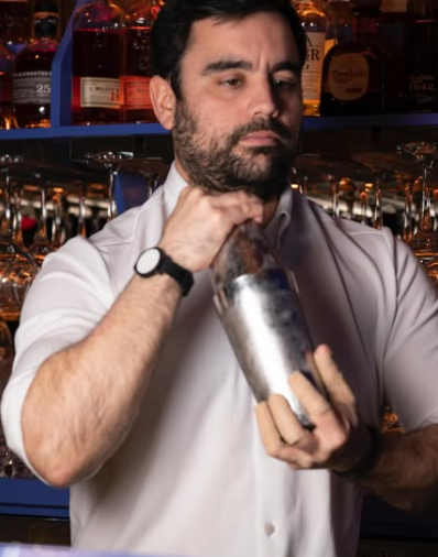 Gin Fizz Cocktail Bar