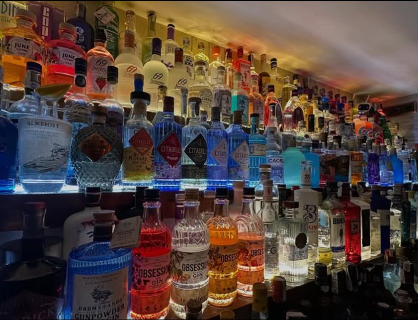 La Ronería y La Gintonería