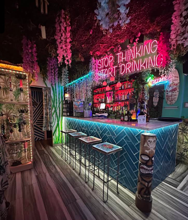 Luau Cocktail Lounge