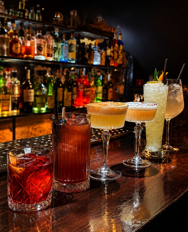 CONTRABANDO COCKTAIL PUB