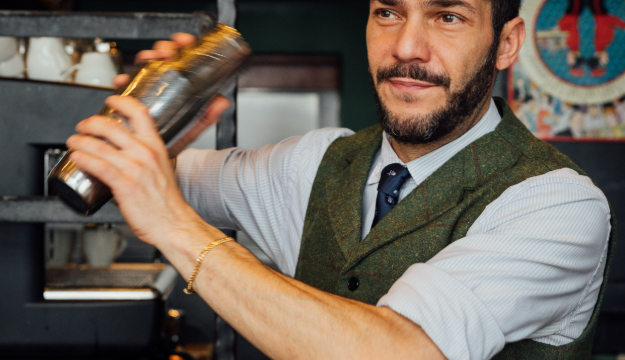 Secretos de los bartenders: técnicas poco conocidas para preparar cócteles perfectos
