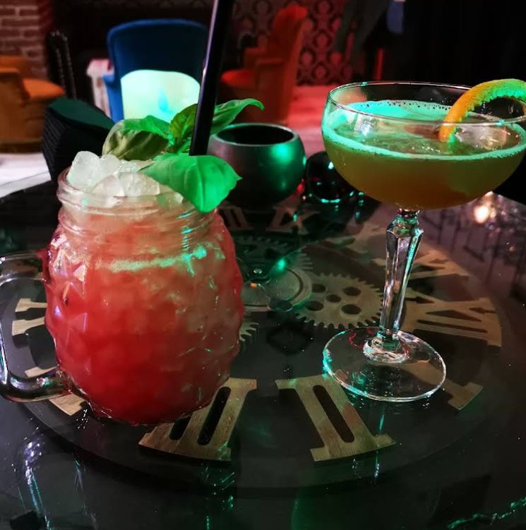 Vintage Cocktail Bar
